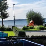Aquarius Apartman *